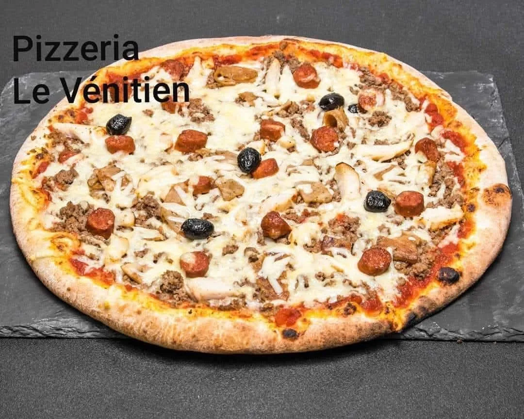 Pizza blanche au feu de bois - Le Vénitien, Marseille 13005